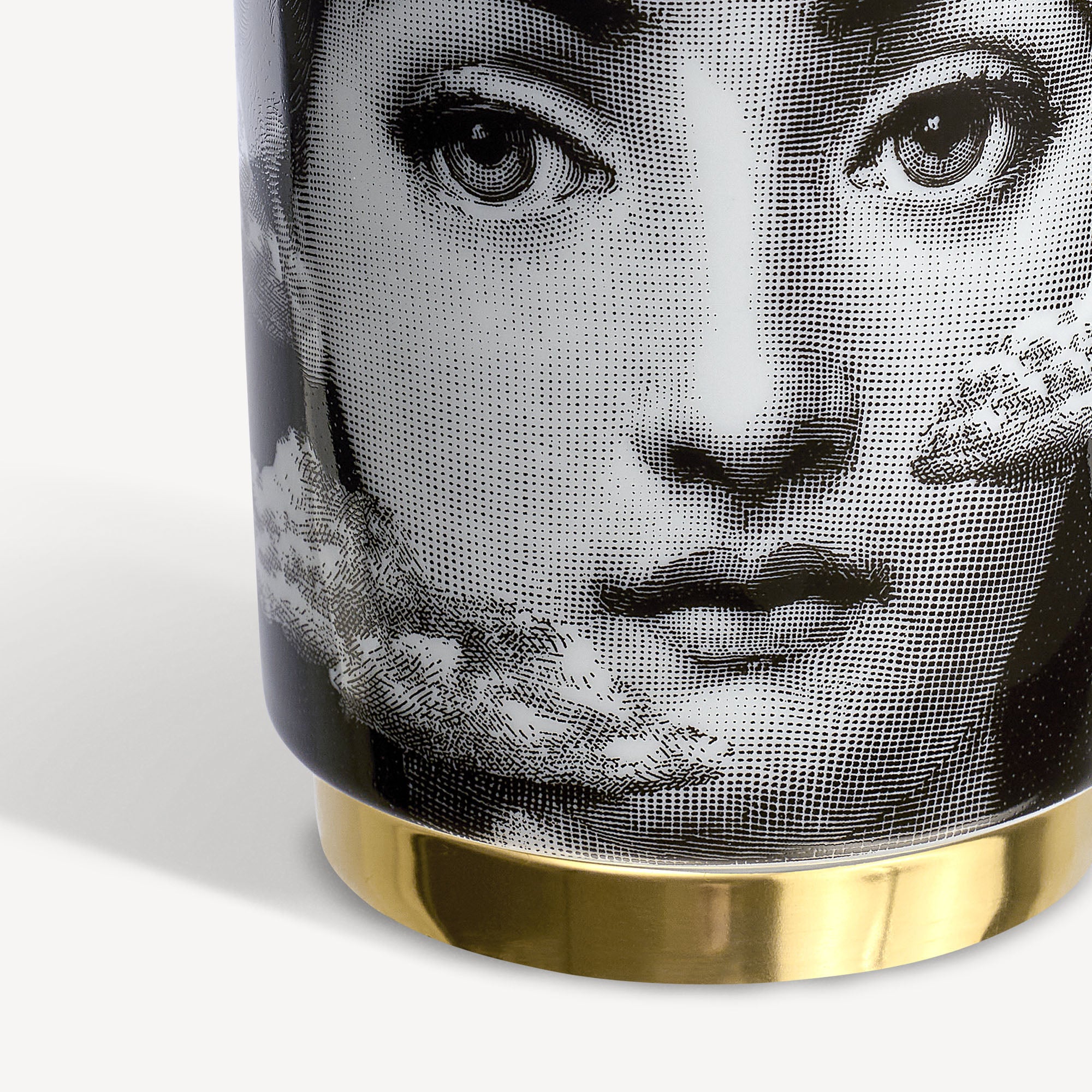 Fornasetti Tra le Nuvole Scented Candle | Immaginazione • Lavender